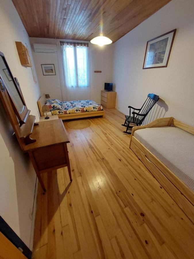 Chambres D'Hotes : Les Maisons De Gaia Tuchan Bagian luar foto